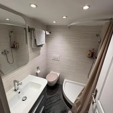 Juan Les Pins 06 - Centre - A 150m Apartment *